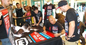 Miguel Cotto Kicks Off His Tour of Ecko Unlimited Stores in Puerto Rico