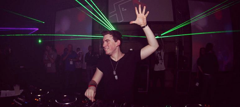 Video: Hardwell, Dyro & Dannic at OVERMIND II Anniversary (Milan, Italy) (2012)