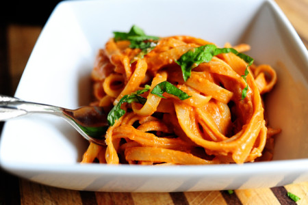 Pasta with Tomato Creme Sauce